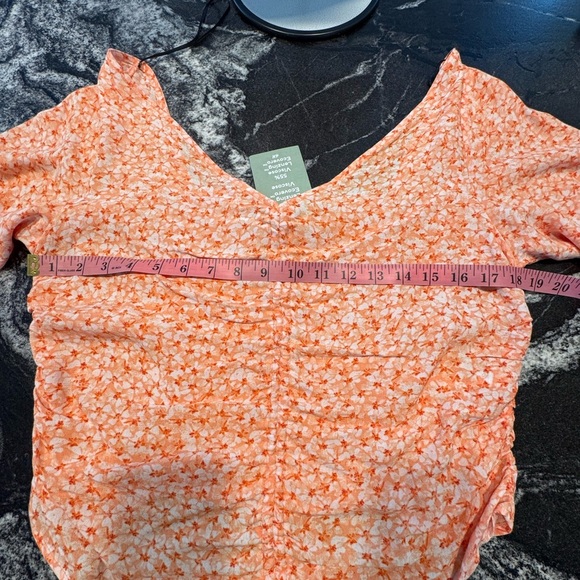 H&M NWT drawstring cinched cropped top L - Picture 3 of 10